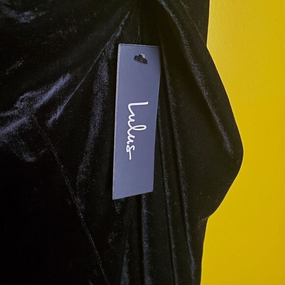 NWT Lulu's Black Velvet Mini Dress Size Small - Picture 7 of 9